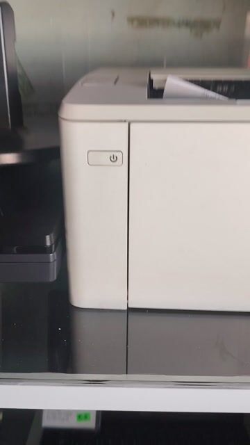 Máy in HP Trắng. Mua bán Đồ dùng văn phòng tại Huyện Giồng Riềng Kiên Giang được đăng bởi Huynh van phuc hình 1