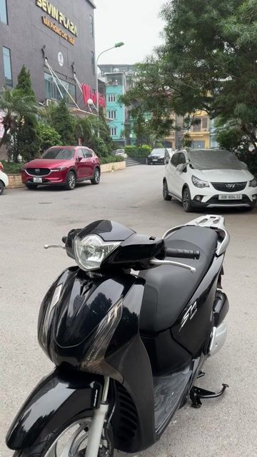 Honda SH Việt Nam 2014 150 Đen 15393 km. Mua bán Xe máy tại Quận Hoàng Mai Hà Nội được đăng bởi Xe Máy Quân Oanh  hình 1