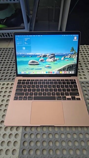 Apple Macbook Air M1 2020, rất mới màu Gold . Mua bán Laptop tại Quận 7 Tp Hồ Chí Minh được đăng bởi Nguyen Son hình 1
