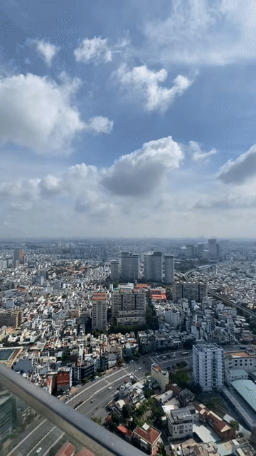 Cho thuê Căn hộ Chung cư Vinhomes Golden River BaSon Quận 1 Tp Hồ Chí Minh diện tích 80 m² giá 30 triệu/tháng
