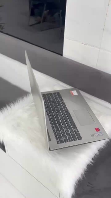 Lenovo 81DE i3-7020U 15.6 inch 4GB/128GB. Mua bán Laptop tại Quận Ninh Kiều Cần Thơ được đăng bởi Greenskytech hình 1