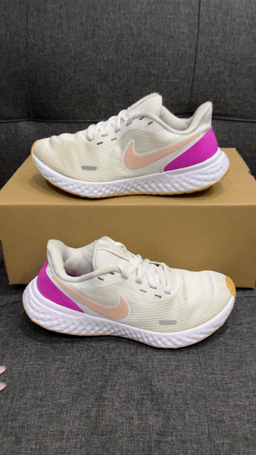 Giày chạy bộ Nike nữ size 36.5. Mua bán Giày dép tại Quận 6 Tp Hồ Chí Minh được đăng bởi Võ Ngoc Anh Thư hình 1