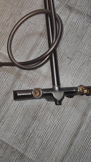Bộ sen cây Mới. Mua bán Thiết bị vệ sinh, nhà tắm tại Quận Ngô Quyền Hải Phòng được đăng bởi Minh Trí Trần hình 1