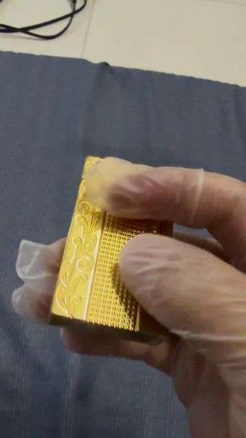 Bật lửa S.T. Dupont Hongkong Vàng Kim loại Pháp. Mua bán Đồ sưu tầm, đồ cổ tại Quận 8 Tp Hồ Chí Minh được đăng bởi Quốc Hải hình 1
