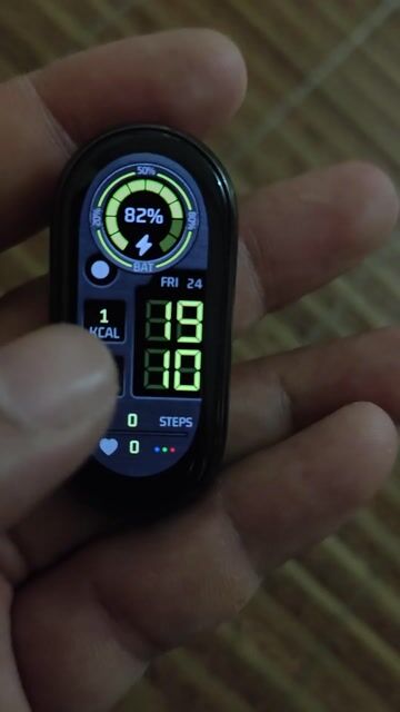 Xiaomi Mi Band 8 Đen. Mua bán Thiết bị đeo thông minh tại Huyện Thái Thụy Thái Bình được đăng bởi Hiếu Pass Đồ Cũ hình 1