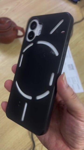 Nothing Phone (2) 8GB/256GB Trắng. Mua bán Điện thoại tại Quận Đống Đa Hà Nội được đăng bởi CỬA HÀNG T STORE ĐIỆN THOẠI LAPTOP HÀ NỘI hình 1