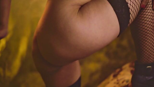 Model - Michell_Flores feetfetish