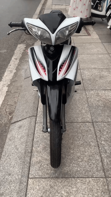 Yamaha Jupiter Gravita 2010 Trắng Đen Đỏ. Mua bán Xe máy tại Quận Tân Phú Tp Hồ Chí Minh được đăng bởi Tuanduy hình 1
