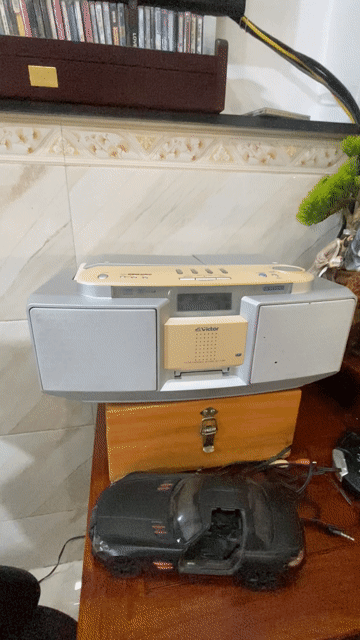 Đài cassette Victor Clavia Xám. Mua bán Tivi, Âm thanh tại Quận 12 Tp Hồ Chí Minh được đăng bởi Nguyên My hình 1