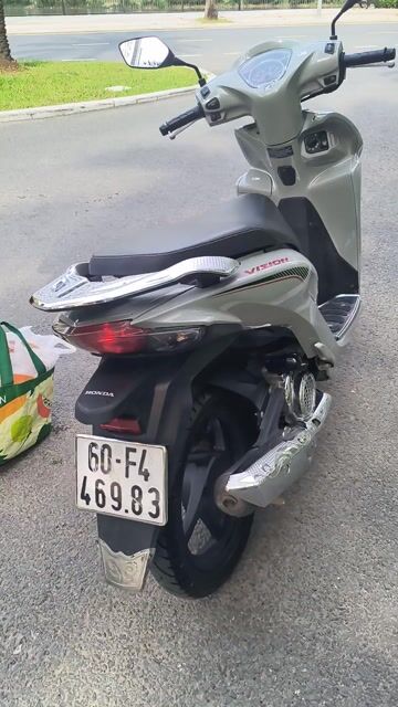 Honda Vision 2023 Thể thao Bạc. Mua bán Xe máy tại Thành phố Thủ Đức Tp Hồ Chí Minh được đăng bởi Trần Thị Dung hình 1