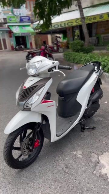 Honda Vision 2020 Smartkey Trắng đỏ. Mua bán Xe máy tại Quận 11 Tp Hồ Chí Minh được đăng bởi Hưng Từ hình 1