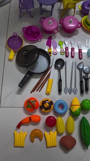 Đồ chơi nhà bếp bé gái nhựa nhiều màu. Mua bán Mẹ và bé tại Quận 8 Tp Hồ Chí Minh được đăng bởi BachQuyen hình 1