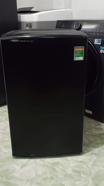 Tủ lạnh Aqua AQR-D99FA 90 lít Đen bóng. Mua bán Tủ lạnh tại Quận 4 Tp Hồ Chí Minh được đăng bởi LÊ DƯƠNG 87 hình 1
