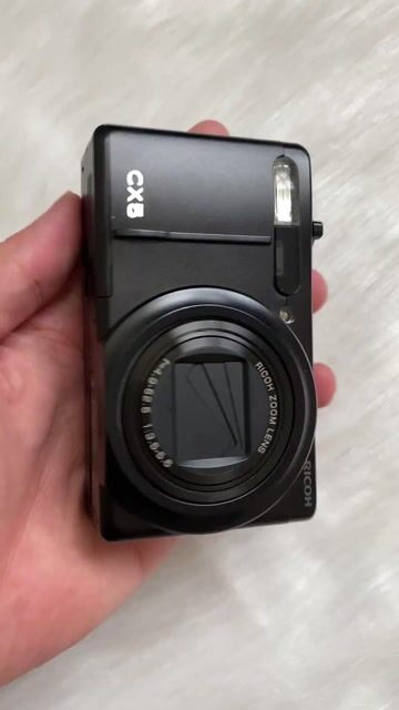 Máy ảnh Ricoh CX5 Đen Đã qua sử dụng. Mua bán Máy ảnh, Máy quay tại Quận Cầu Giấy Hà Nội được đăng bởi Vũ Thành Long hình 1