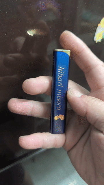 Bật lửa điện Hibari Misora Xanh. Mua bán Đồ sưu tầm, đồ cổ tại Quận 6 Tp Hồ Chí Minh được đăng bởi Hoài Lighters  hình 1