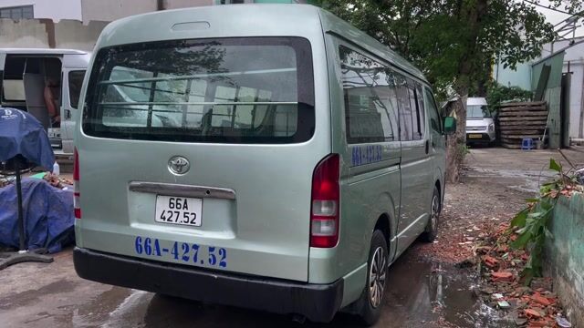Toyota Hiace 2011 - 123 km. Mua bán Ô tô tại Quận Bình Tân Tp Hồ Chí Minh được đăng bởi Huỳnh tấn pha hình 1