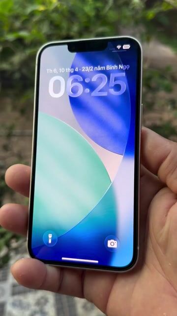 Apple iPhone 13 128GB Trắng Hàn Quốc. Mua bán Điện thoại tại Huyện Châu Thành Tiền Giang được đăng bởi TMT hình 1