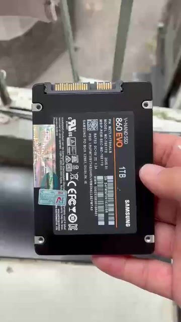 Ổ cứng SSD 1TB Samsung chính hãng, sẵn win 11. Mua bán Linh kiện (RAM, Card...) tại Quận 3 Tp Hồ Chí Minh được đăng bởi Anh Dũng hình 1