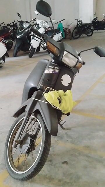 Honda Astrea Grand 1993 Đen. Mua bán Xe máy tại Quận Cẩm Lệ Đà Nẵng được đăng bởi Nhật Linh hình 1