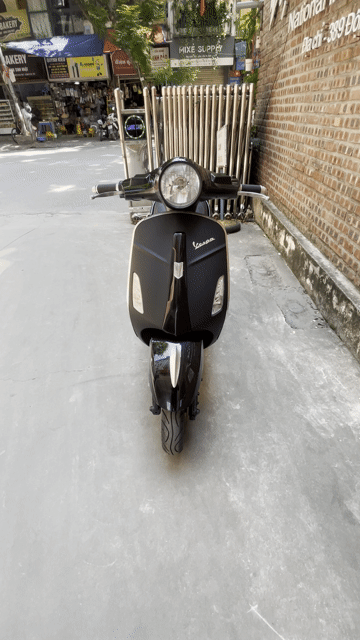 Xe máy điện Piaggio Vespa Đen nhám. Mua bán Xe máy tại Quận Ba Đình Hà Nội được đăng bởi Huylam hình 1