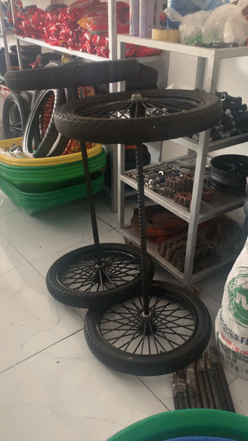 trục ví xe đẩy honda, ví xe ba gác, đẩy trụ điện... Mua bán Phụ tùng xe tại Thành phố Vĩnh Long Vĩnh Long được đăng bởi Quang Tuyến hình 1