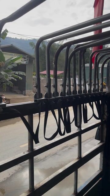 Phụ kiện xe tải Kim loại Bạc. Mua bán Phụ tùng xe tại Huyện Ngân Sơn Bắc Kạn được đăng bởi Hoàng Quốc Việt hình 1