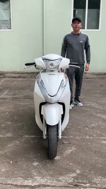 Honda Lead 2015 Trắng. Mua bán Xe máy tại Quận Nam Từ Liêm Hà Nội được đăng bởi Xe Máy Đức Dũng hình 1