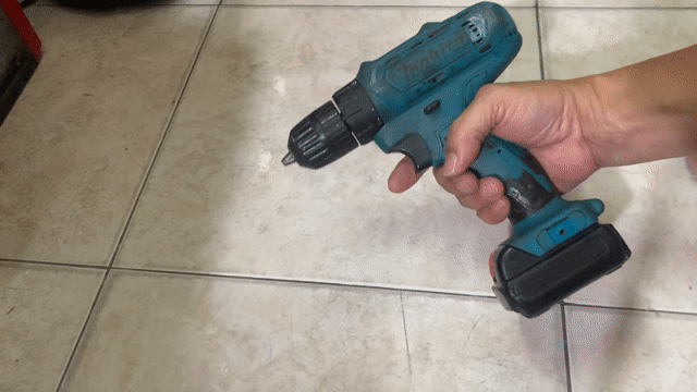 Máy khoan bắt vít Makita Xanh ngọc. Mua bán Đồ chuyên dụng, Giống nuôi trồng tại Quận 3 Tp Hồ Chí Minh được đăng bởi Hoàng Ngọc Phúc hình 1