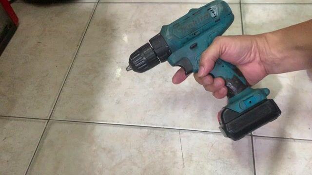 Máy khoan bắt vít Makita Xanh ngọc. Mua bán Đồ chuyên dụng, Giống nuôi trồng tại Quận 3 Tp Hồ Chí Minh được đăng bởi Hoàng Ngọc Phúc hình 1