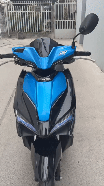 Honda Air Blade 2018 Đen Xanh. Mua bán Xe máy tại Quận 7 Tp Hồ Chí Minh được đăng bởi Xe Máy Bảo Trường hình 1