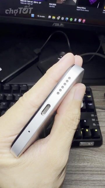 Xiaomi POCO M6 128GB Bạc. Mua bán Điện thoại tại Quận Long Biên Hà Nội được đăng bởi Trần Văn Hưng hình 1