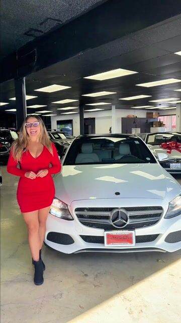 2018 Mercedes-Benz C-Class Sedan video thumbnail