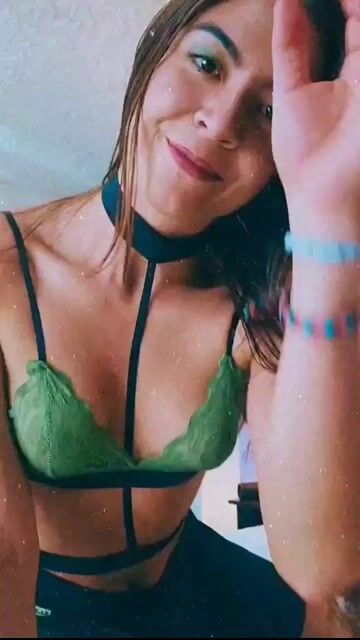 Model - Sarah Coleman feet