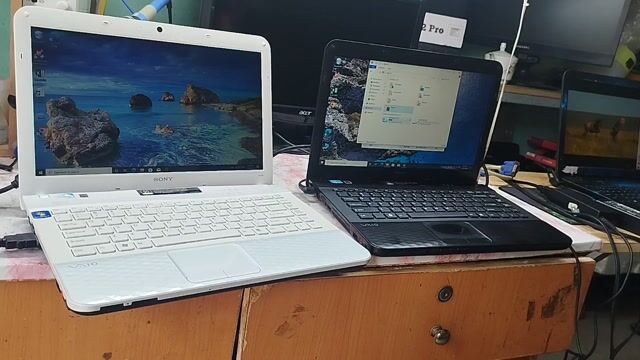 Hắc Bạch công tử chip Core i5 / R8G / W10 /hdd500. Mua bán Laptop tại Quận 8 Tp Hồ Chí Minh được đăng bởi XUÂN LINH STORE hình 1