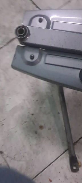 Gắp hộp sên Yamaha Sirius Xám. Mua bán Phụ tùng xe tại Thành phố Thủ Đức Tp Hồ Chí Minh được đăng bởi Anh tam hình 1