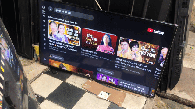 Tivi Samsung 43RU7400 4K Smart TV đang dùng tốt. Mua bán Tivi, Âm thanh tại Quận Bình Thạnh Tp Hồ Chí Minh được đăng bởi Chú Bạn  hình 1