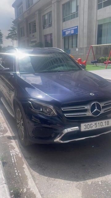 Mercedes Benz GLC Class 2018 200 AT - 70000 km. Mua bán Ô tô tại Quận Bắc Từ Liêm Hà Nội được đăng bởi Nguyen Tuan Anh hình 1