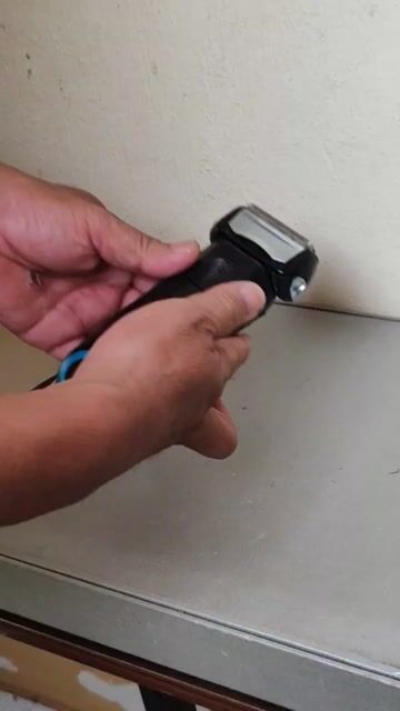 Máy cạo râu Braun Series 7 .free ship. Mua bán Nội thất, đồ gia dụng khác tại Thành phố Phú Quốc Kiên Giang được đăng bởi Japanese goods hình 1