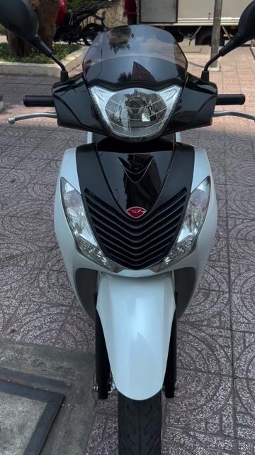Honda SH Ý 150 2014 Trắng Đen. Mua bán Xe máy tại Quận Bình Thạnh Tp Hồ Chí Minh được đăng bởi  TUAN hình 1