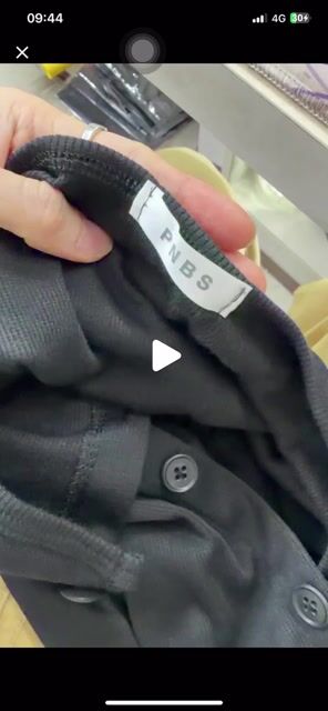 Áo khoác cardigan nữ len mỏng-mới 95%. Mua bán Quần áo tại Huyện Vĩnh Cửu Đồng Nai được đăng bởi Quỳnh Trang hình 1