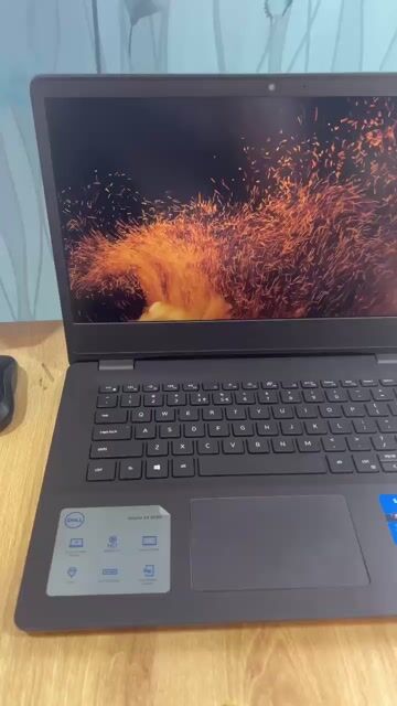 Laptop Dell ryzen 5 3500u Ram 8GB 256GB SSD