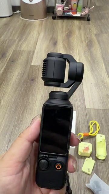 Máy quay phim DJI Osmo Pocket 3 Như mới. Mua bán Máy ảnh, Máy quay tại Quận Hải Châu Đà Nẵng được đăng bởi Nguyễn Cherry hình 1