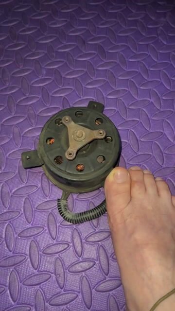 Mô tơ quạt két nước DONGYANG A005338. Mua bán Phụ tùng xe tại Quận Hoàng Mai Hà Nội được đăng bởi A Lộc Đồng Hồ Xưa Xịn hình 1