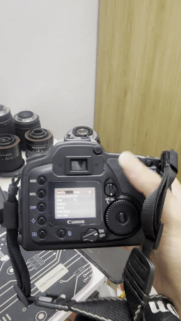 Máy ảnh Canon 10D Đen EF 28-80mm. Mua bán Máy ảnh, Máy quay tại Quận Nam Từ Liêm Hà Nội được đăng bởi Nguyễn Xuân Linh hình 1