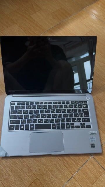 Toshiba Dynabook i5 13.3 inch 8GB/240GB Xám. Mua bán Laptop tại Huyện Hóc Môn Tp Hồ Chí Minh được đăng bởi LEVI hình 1