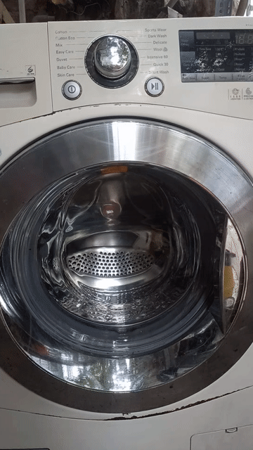 Máy giặt LG 8kg bao lắp đặt . Mua bán Máy giặt tại Quận 1 Tp Hồ Chí Minh được đăng bởi Phạm Công Thiện hình 1