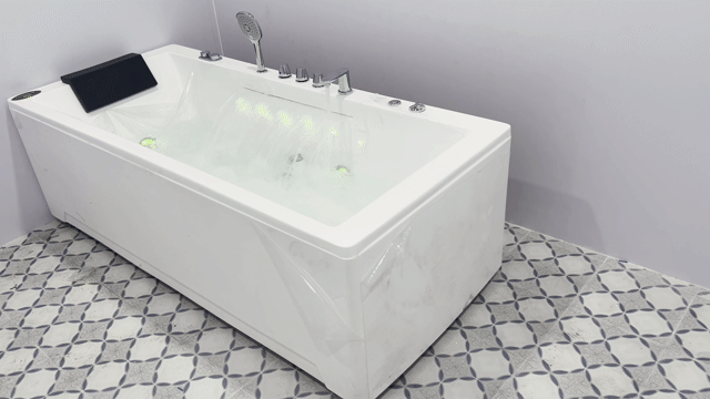 Bồn Tắm Nằm Dài kích thước 1m8 x 80 x 55. Mua bán Thiết bị vệ sinh, nhà tắm tại Huyện Hóc Môn Tp Hồ Chí Minh được đăng bởi Xưởng Bồn Tắm Minh Châu hình 1