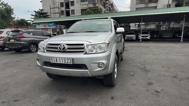 Toyota Fortuner 2011 AT, xe gđ đi đúng 53.580 km. Mua bán Ô tô tại Quận 10 Tp Hồ Chí Minh được đăng bởi Hùng Phạm hình 1