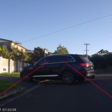 Big Black SUV Small Brain Shared on UpRide: Abused for being in the primary position
