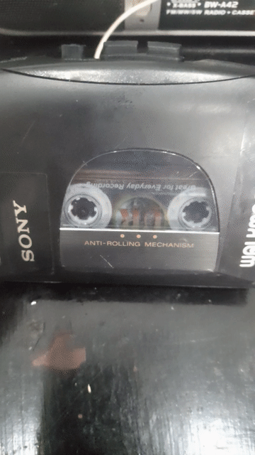 Đài radio Sony Walkman FM/AM Đen. Mua bán Tivi, Âm thanh tại Quận Ninh Kiều Cần Thơ được đăng bởi Hai Vo Thanh hình 1